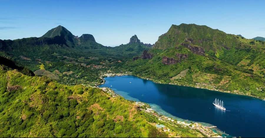 Albert Tours Excursion Safari - Moorea Safari tours&pick up - Belvedere Lookout and the exclusive Cook’s Bay panorama