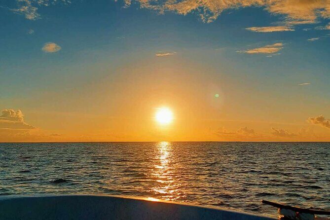 Guided sunset cruise on Raiatea Lagoon - Who this sunset cruise suits best
