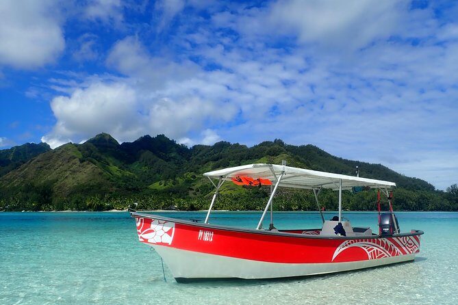 Moorea Sunset Boat Tour - Sunset sailing near the big private motu islands