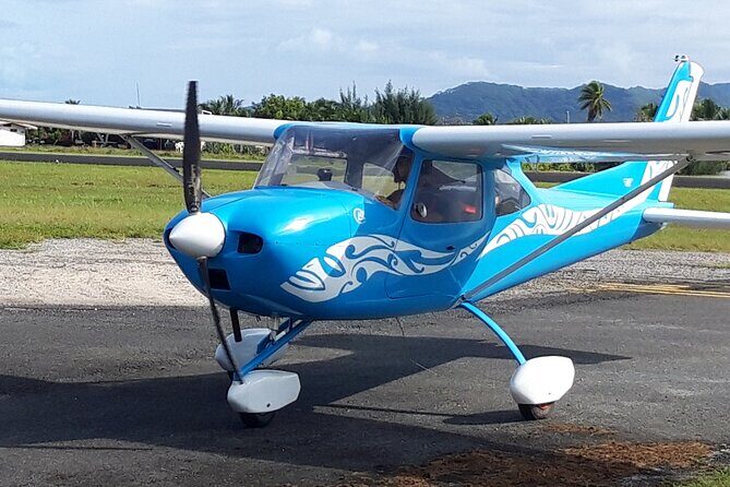 Private 30-minute flight downwind of Huahine - Getting to the meeting point (and keeping it simple)