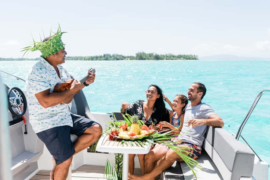 Private Bora Bora Lagoon Snorkel Cruise with BBQ Picnic - The motu BBQ picnic by Mt Otemanu: the break that makes it feel like an escape