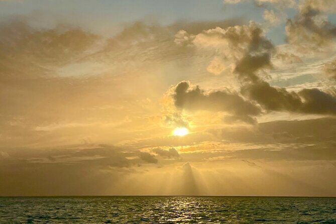 Private sunset cruise in Bora Bora - The guide factor: why Koko’s stories make it feel local