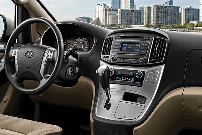 Private Transfer Papeete Urban Area to Tahiti Airport PPT by Van - In the Van: Comfort, Capacity, and What Matters on a Short Ride