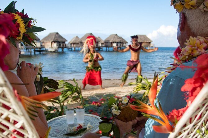 Professional Photo Shooting in Moorea, unique session adapted - Who this suits best in Moorea