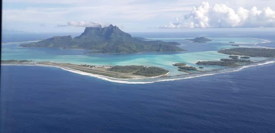 Raiatea: Bora Bora and Taha'a Private Scenic Flight one hour - How the Timing Works: 35 Minutes to 1 Hour, Private-Group Pace
