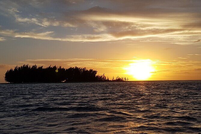 Reef Discovery Private Sunset Cruise in Bora-Bora - The private-guide touch: culture, and yes, better photos