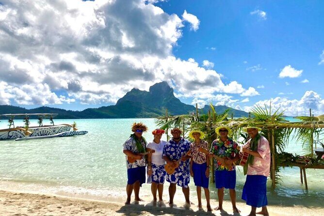 Reef Discovery Private Treasure Hunt - Pickup, mobile tickets, and timing that fits a lagoon morning