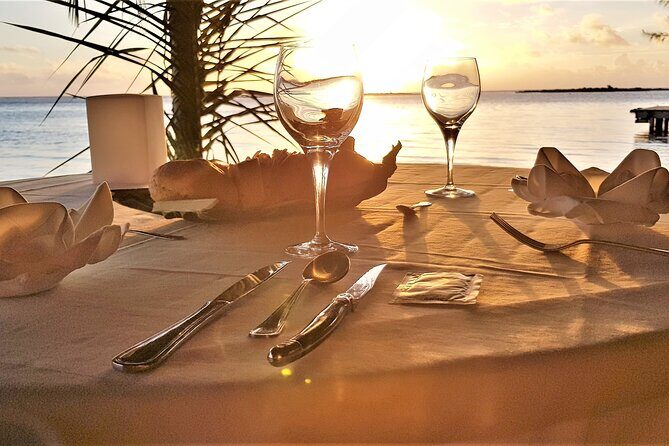 Romantic Private Sunset and Motu Dinner for Two - Snorkeling gear included: when it’s a bonus, not a hassle