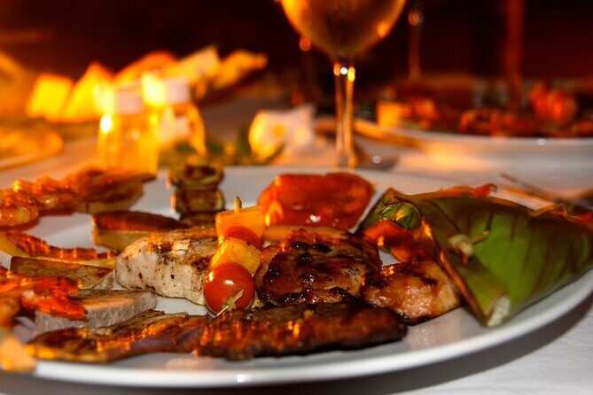 Romantic Private Sunset and Motu Dinner for Two - The sunset cruise moment that people actually remember