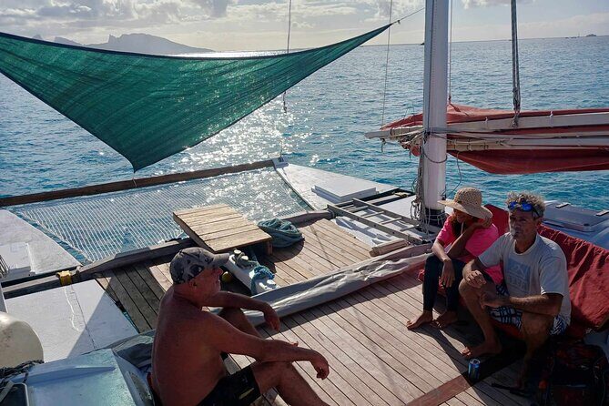 Sunset sailing trip on the Lagoon of Tahiti - Tahiti-Iti at sunset: the moment you’ll remember