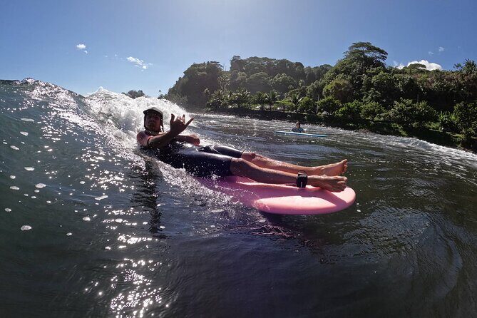 SURF TAHITI Bites & Waves – Surf experience with every bite - Who Should Book This Surf Session in Tahiti