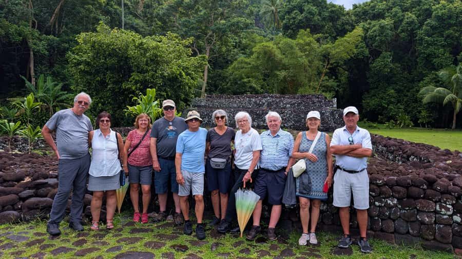 Tahiti Classical Coastal Full Day Private Tour - Taharuu Black Sand Beach: Ocean Energy in Real Time