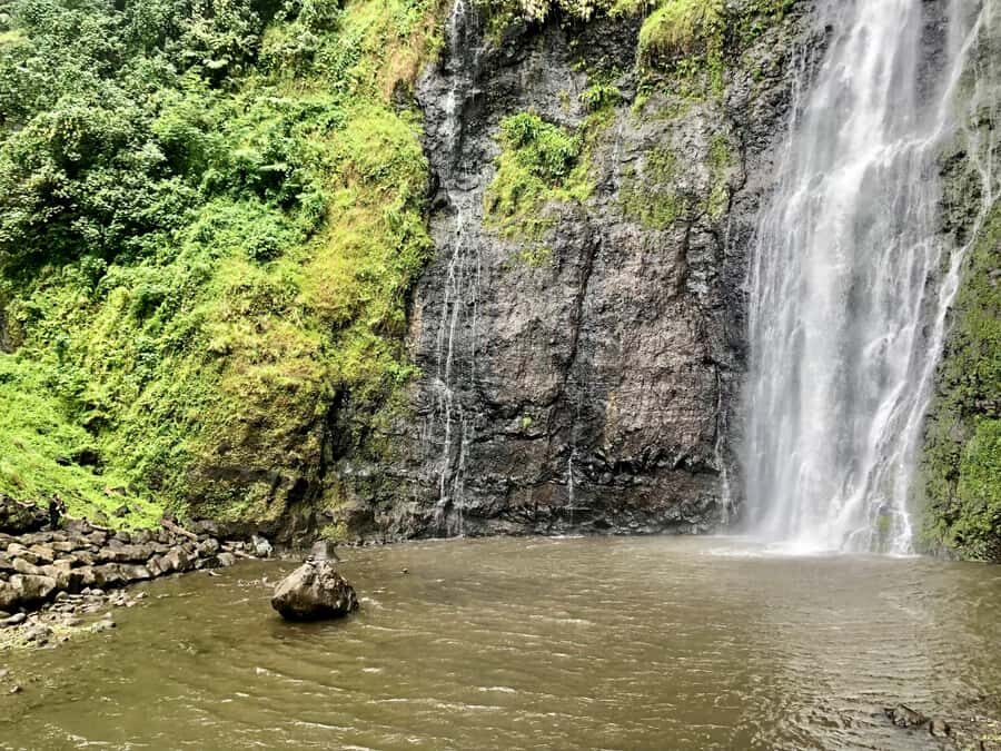 Tahiti: East or West coast tour (Half Day) - Trou du Soufleur and the black-and-white sand contrast